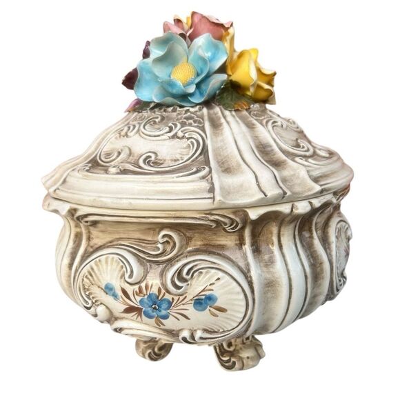 Vintage Capodimonte Porcelain Footed Flower Compote Soup Tureen Bowl With Lid - Picture 1 of 11